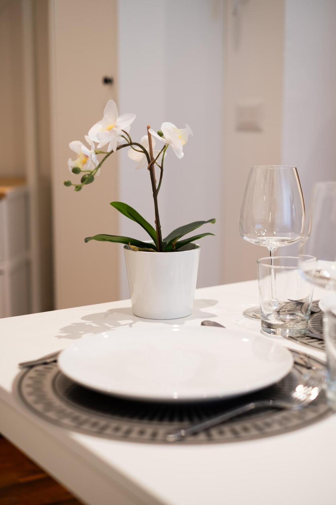 Apartamento The Apulian Loft Bari - Via Celentano Exterior foto